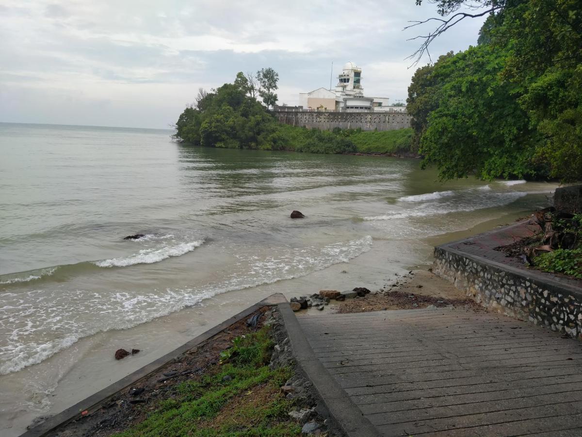 Family Beach Condo Pd At Cocobay Resort Condominium Port Dickson Esterno foto